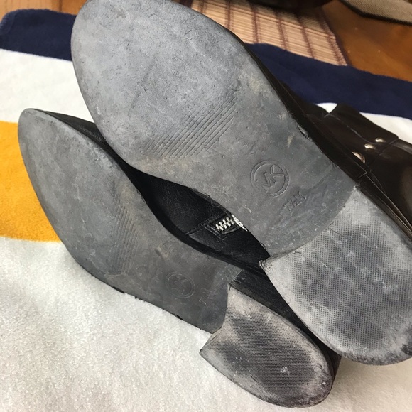 ⬇️ Weekend Sale ⬇️ Michael Kors boots - Picture 7 of 8